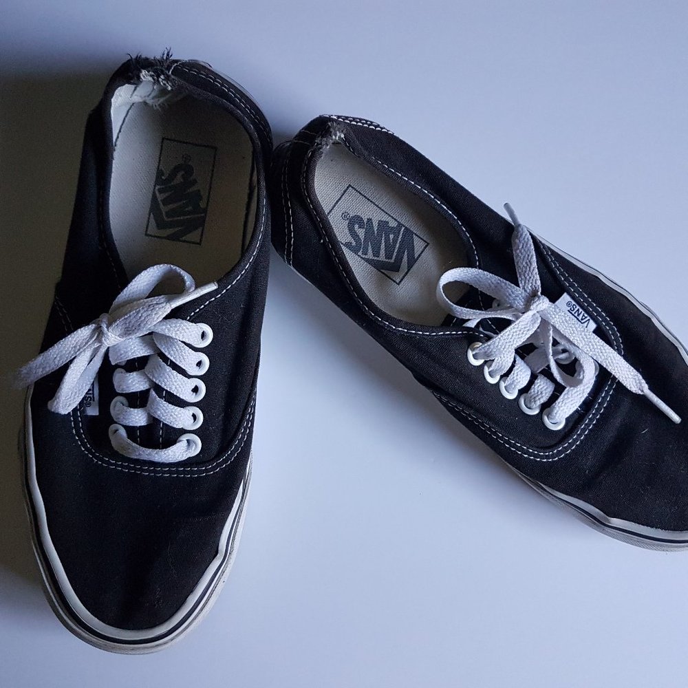 Vans Size 8 Women's Black Canvas Running Shoes